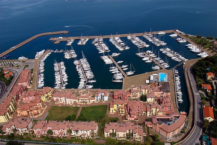 Apartment Giulia Muggia Exterior foto